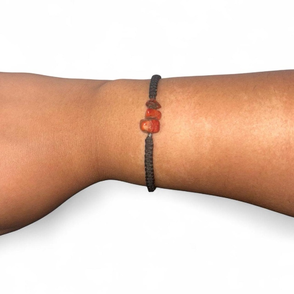 Handmade Red Bead Bracelet – Nicaraguan Artisan